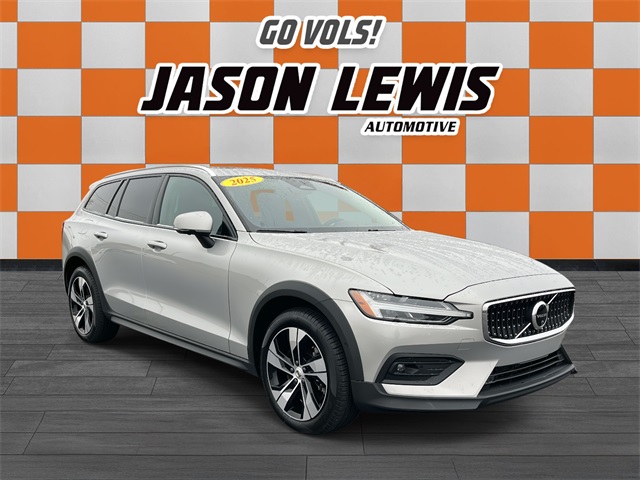2025 Volvo V60 Cross Country B5 Plus AWD