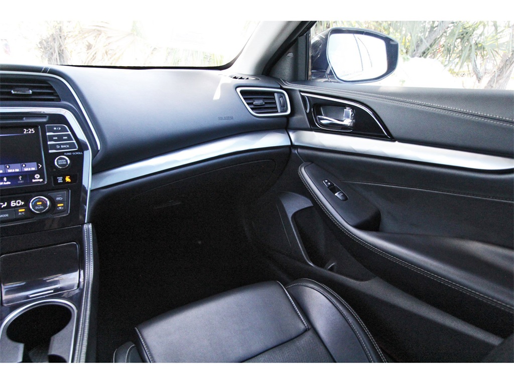 2023 Nissan Maxima SV White at Mac Haik CDJR North Houston