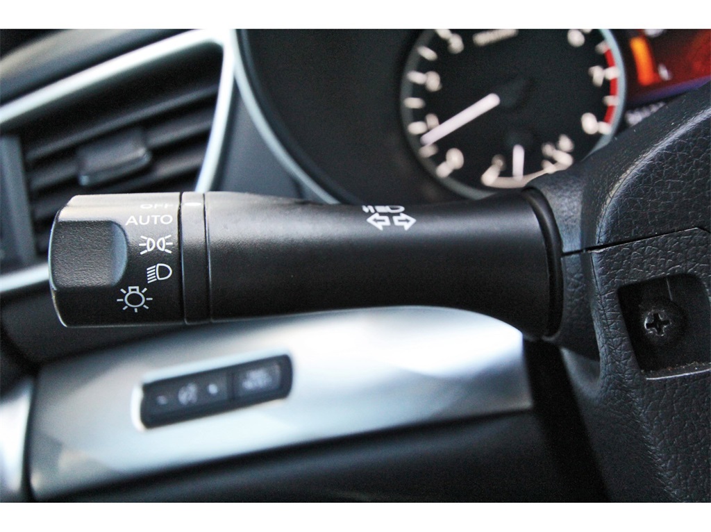 2023 Nissan Maxima SV White at Mac Haik CDJR North Houston