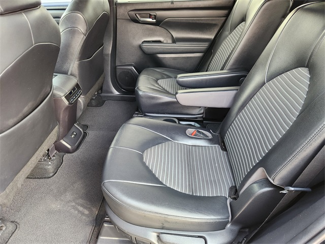 2021 Toyota Highlander XSE  at Autostrade