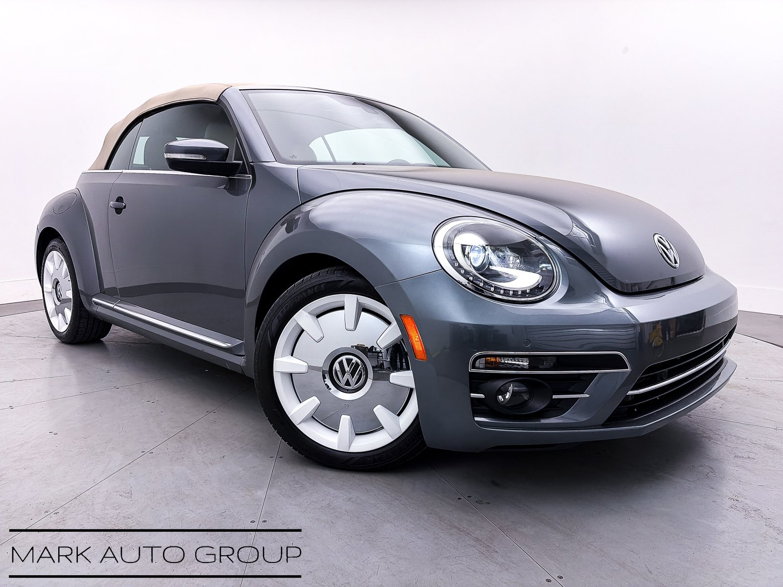 2019 Volkswagen Beetle Convertible 2.0T SE
