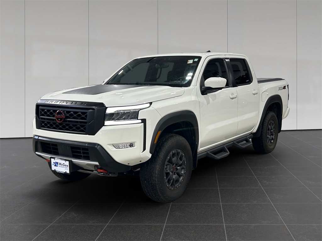 2022 Nissan Frontier PRO-4X Crew Cab 4WD