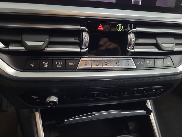 2019 – BMW – 3 Series