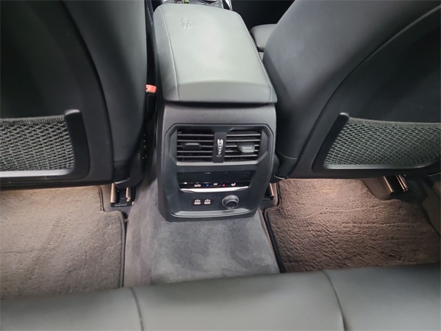 2019 – BMW – 3 Series