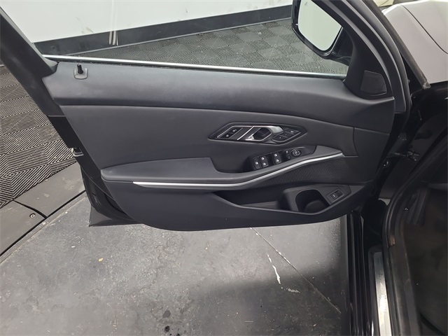 2019 – BMW – 3 Series