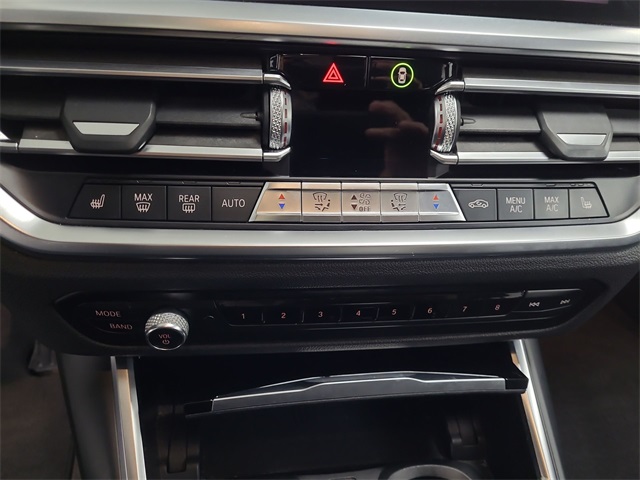 2019 – BMW – 3 Series