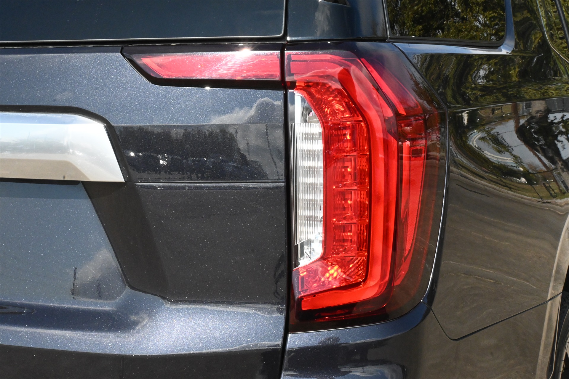 2023 GMC Yukon Denali Gray at Traditions Chevrolet