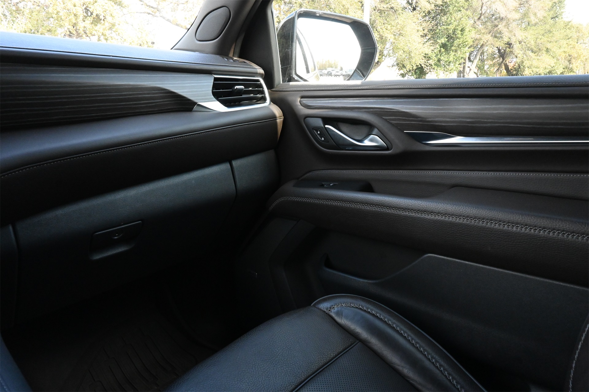 2023 GMC Yukon Denali Gray at Traditions Chevrolet