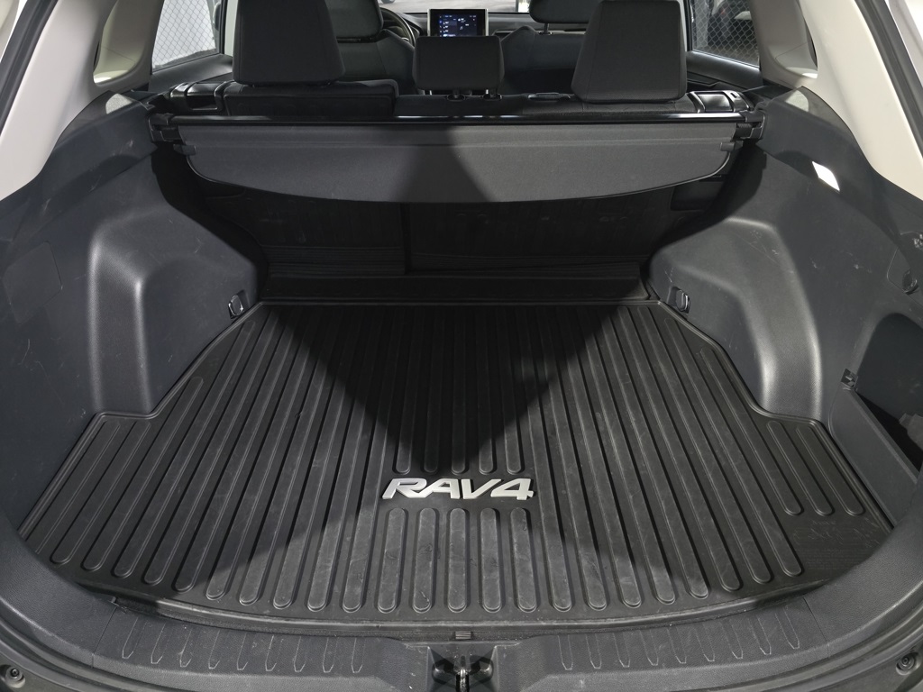 Thumbnail: 2024 Toyota RAV4 - 29