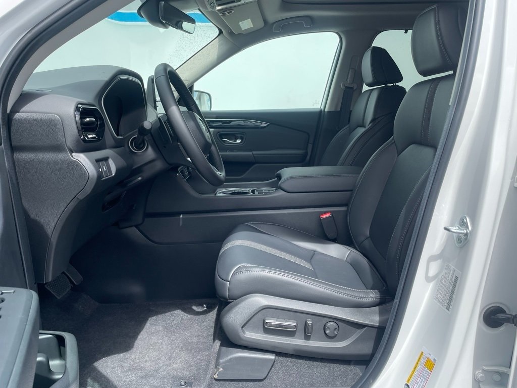 Thumbnail: 2025 Honda Pilot - 7