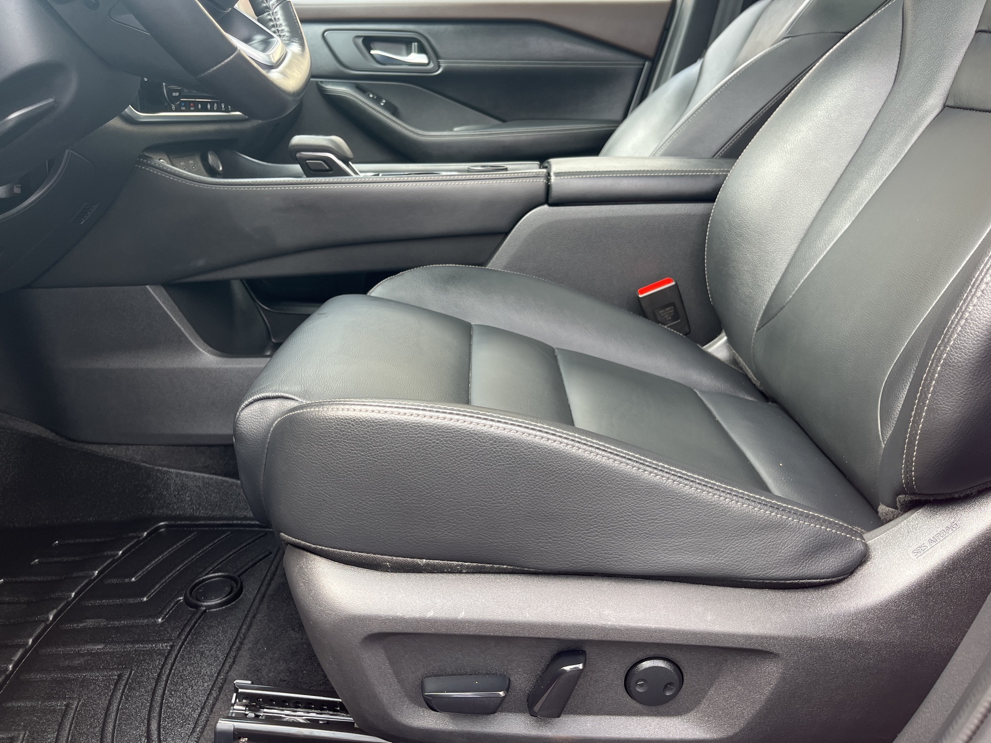 2023 Nissan Rogue SL photo 36