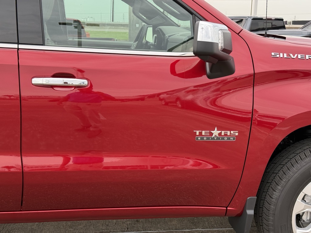 2026 Chevrolet Silverado 1500 LTZ - 10