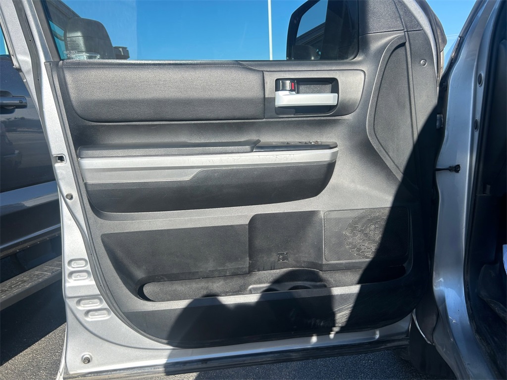 Used Car 2017 Toyota Tundra  Sr5 For Sale Under $20,000 In Floresville, Texas