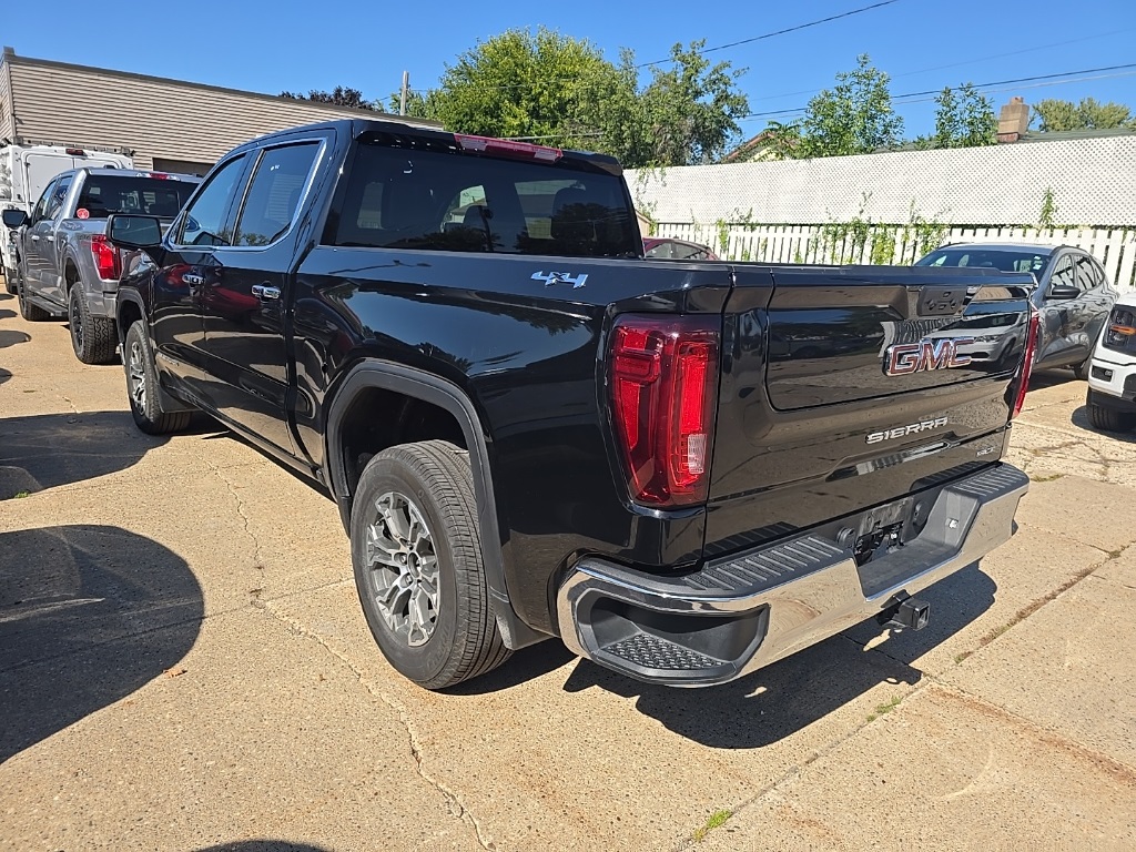 2024 Gmc Sierra 1500 SLT photo 3