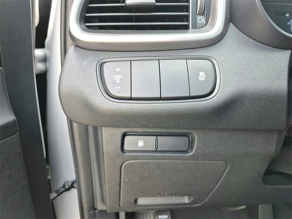 2019 Kia Sorento L Silver at Shottenkirk Kia Fort Bend