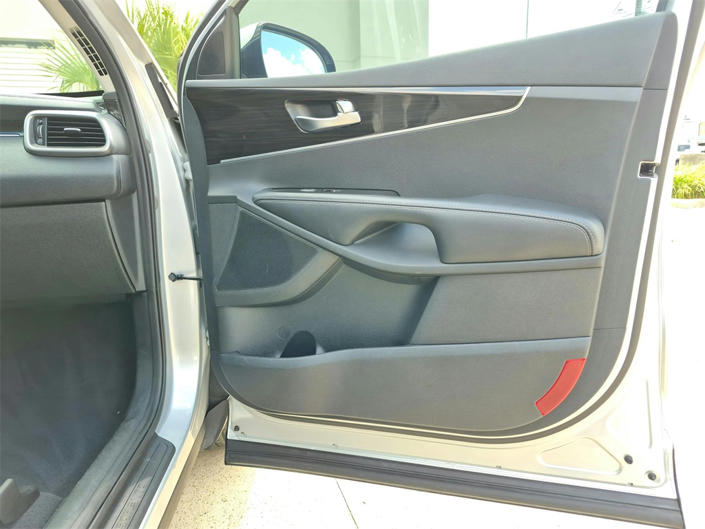 2019 Kia Sorento L Silver at Shottenkirk Kia Fort Bend