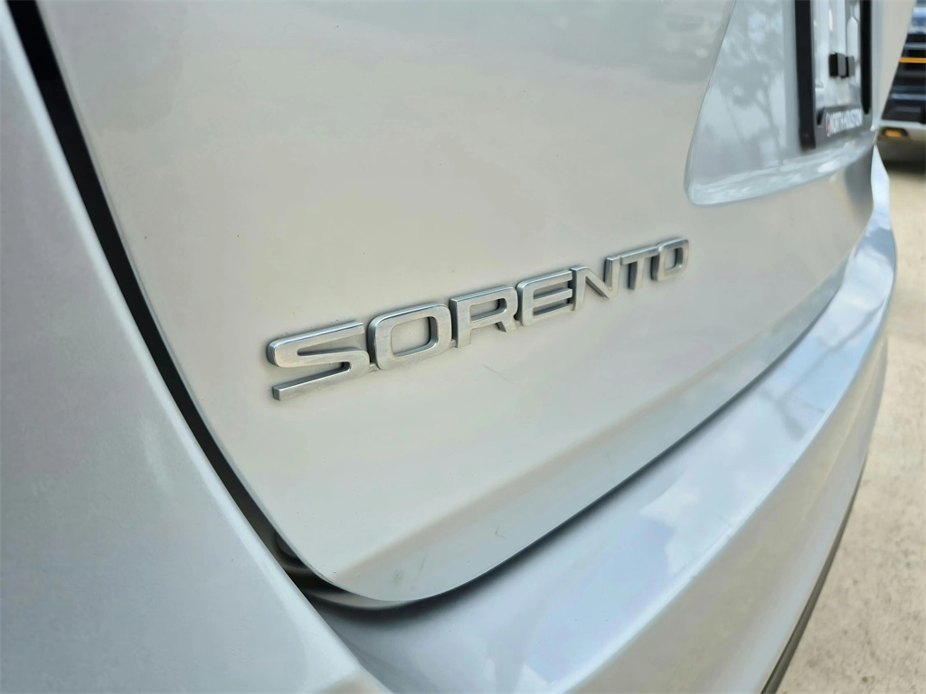 2019 Kia Sorento L Silver at Shottenkirk Kia Fort Bend
