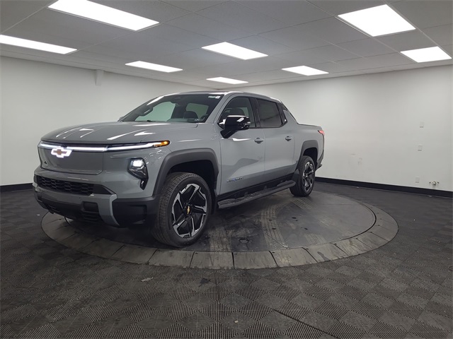 2026 – Chevrolet – Silverado EV