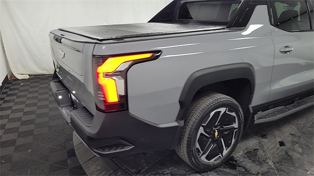 2026 – Chevrolet – Silverado EV