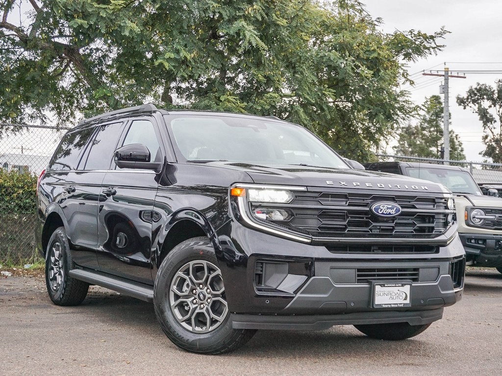 2025 Ford Expedition Active RWD