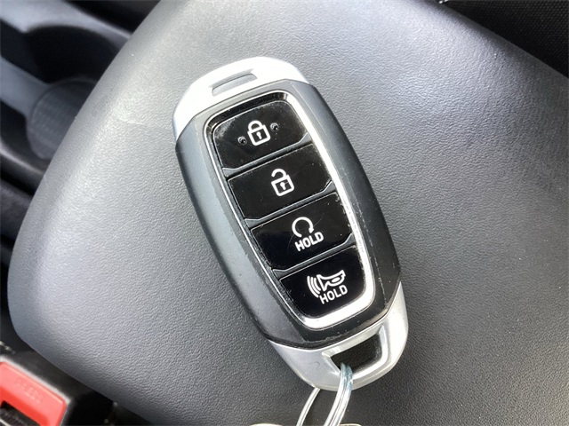 Used Car 2024 Hyundai Venue  Sel For Sale Under $20,000 In San Antonio, Texas