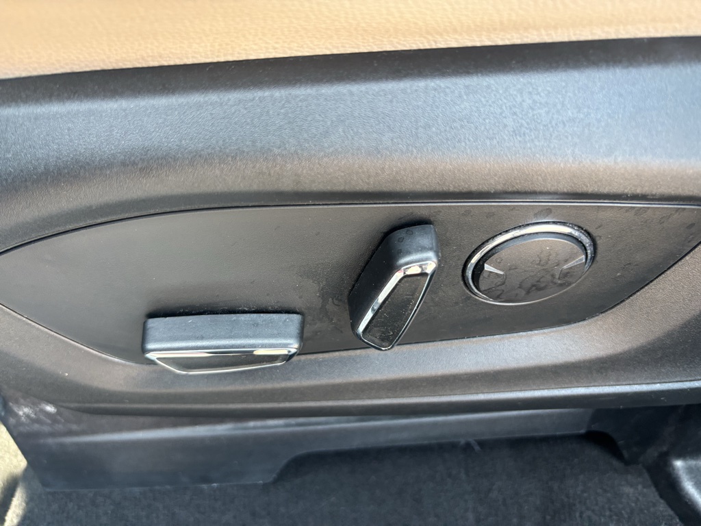 Used Car 2020 Ford Explorer  Limited For Sale Under $25,000 In Austin, Texas