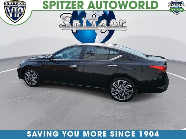 Super Black 2024 Nissan Altima Sedan All-Wheel Drive Continuously Variable Transmission