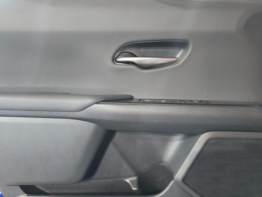 Thumbnail: 2025 Lexus UX - 12