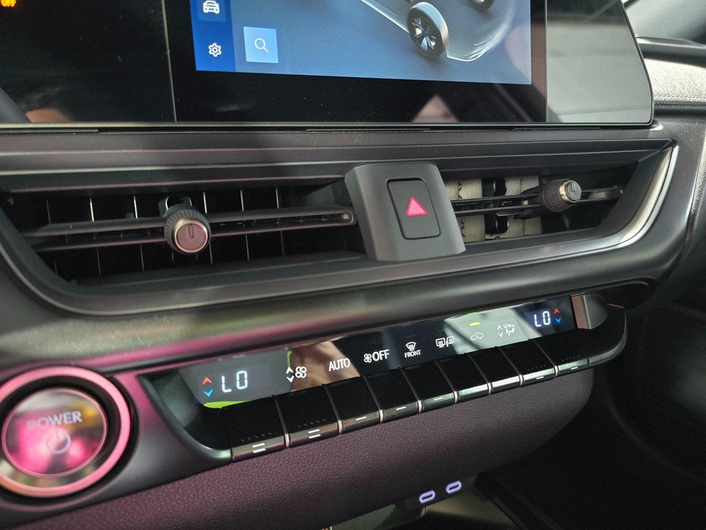 Thumbnail: 2025 Lexus UX - 22