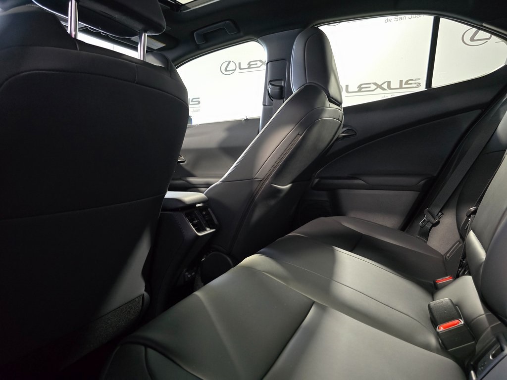 Thumbnail: 2025 Lexus UX - 26