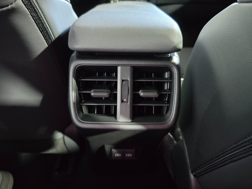 Thumbnail: 2025 Lexus UX - 28