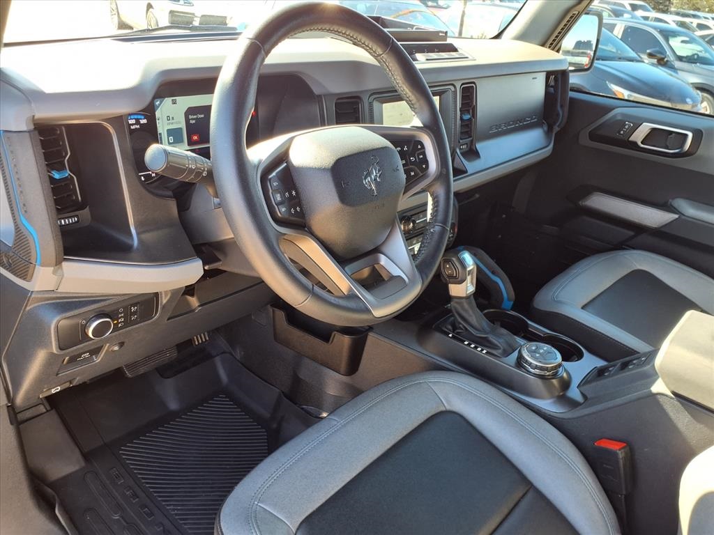2022 Ford Bronco Black Diamond White at Legacy Ford