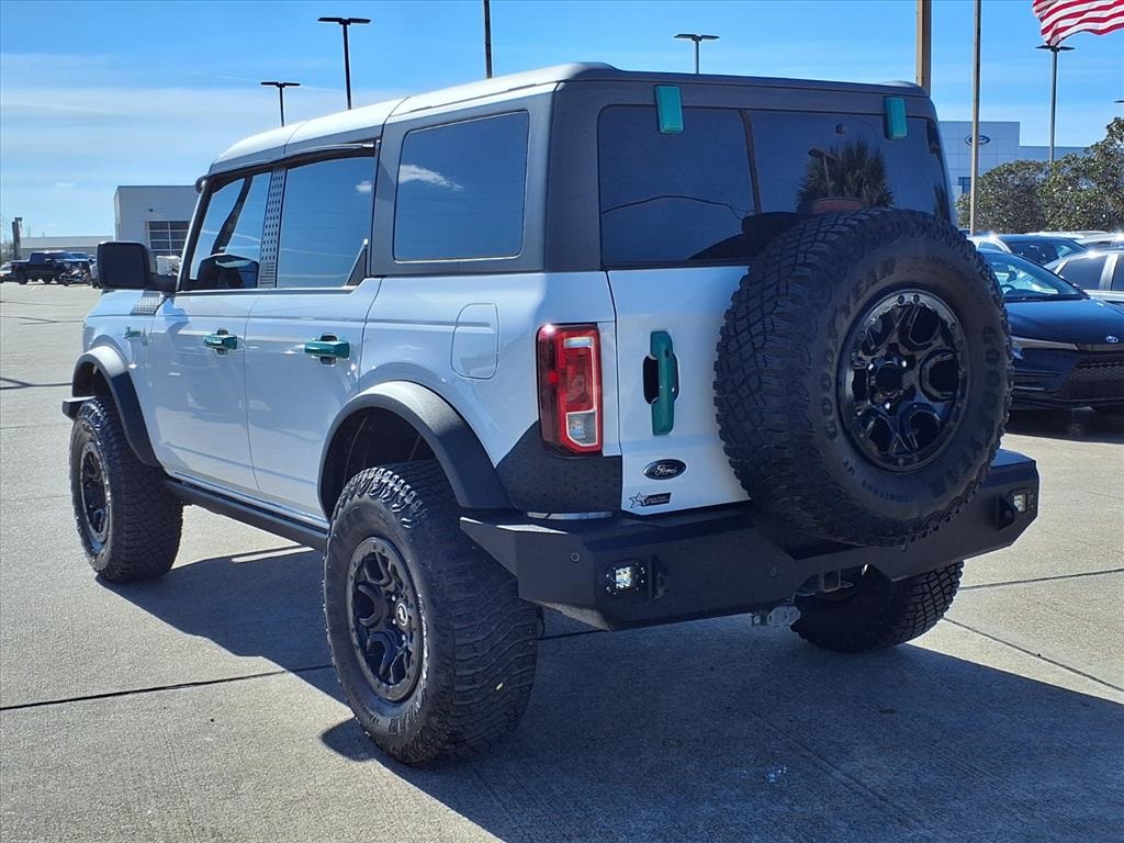2022 Ford Bronco Black Diamond White at Legacy Ford