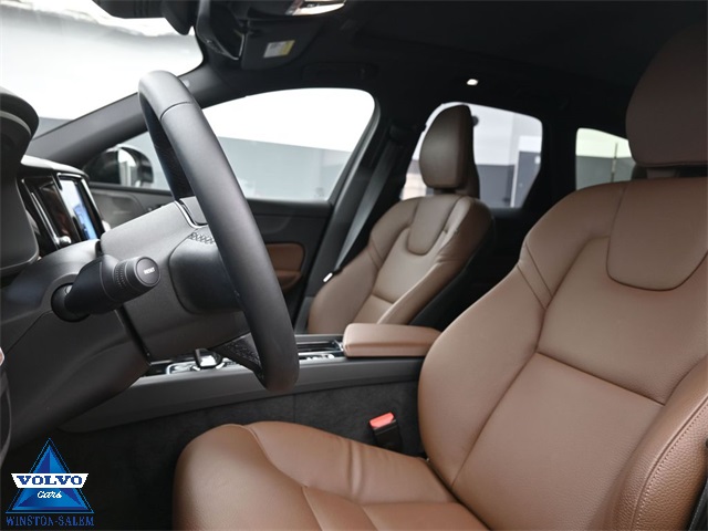 2025 Volvo XC60 B5 Plus Dark Theme AWD