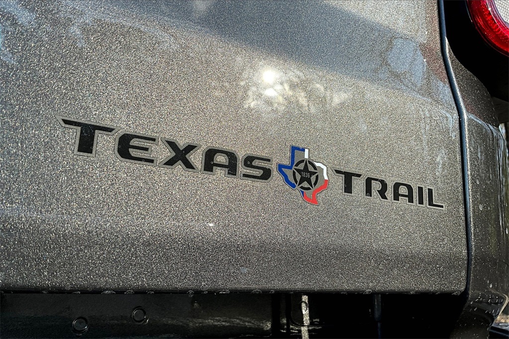 2025 Jeep Gladiator Sport - 11