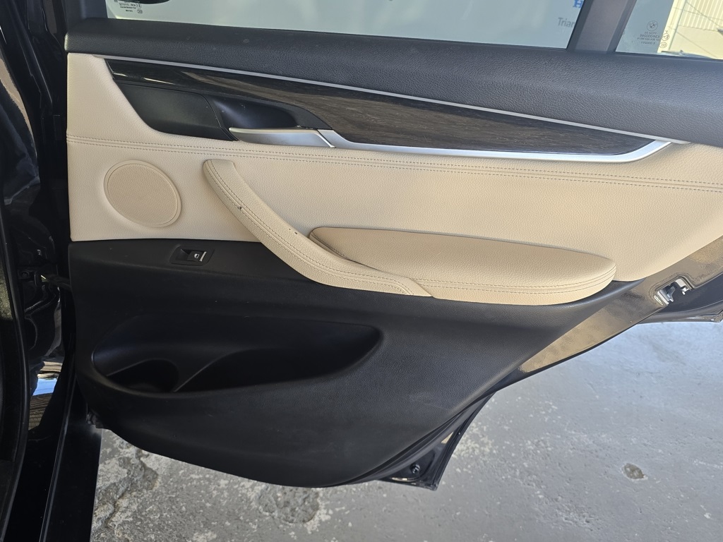 Thumbnail: 2018 BMW X5 - 25