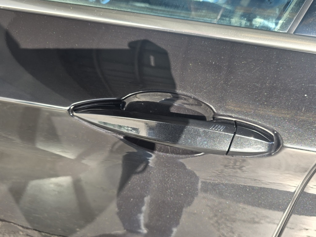 Thumbnail: 2018 BMW X5 - 27