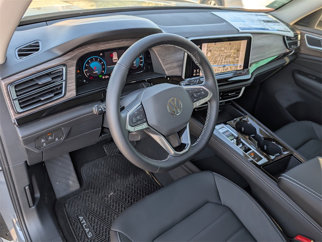 2025 Volkswagen Atlas 2.0T SEL - 11