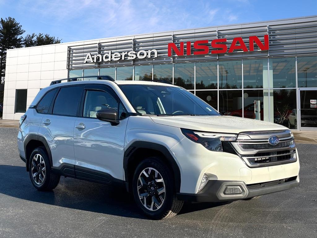 2025 Subaru Forester Premium Crossover AWD