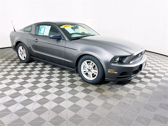2014 Ford Mustang V6 Coupe RWD