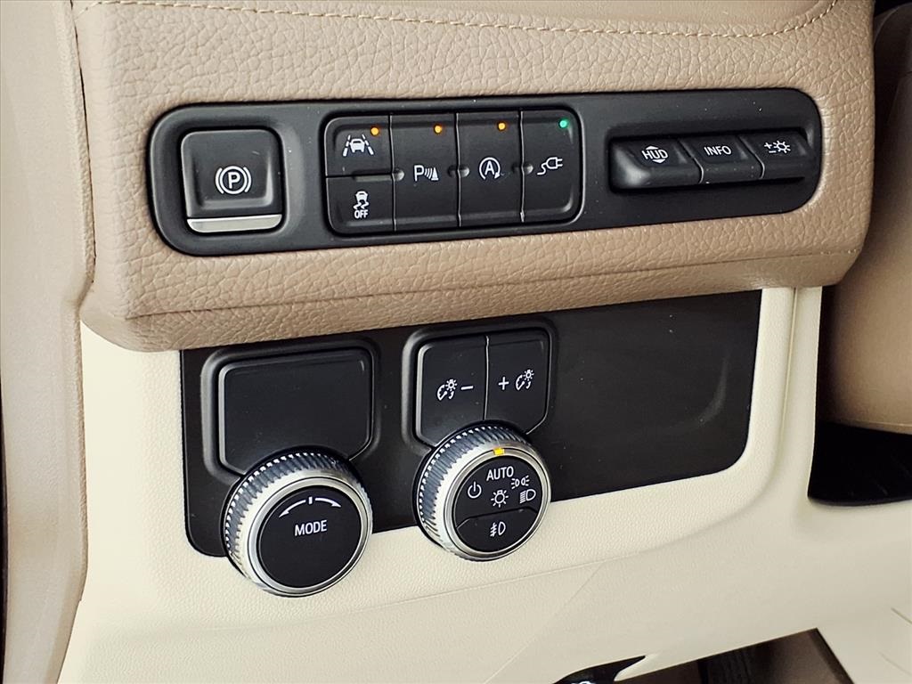 2021 GMC Yukon Denali White at Tom Peacock Cadillac