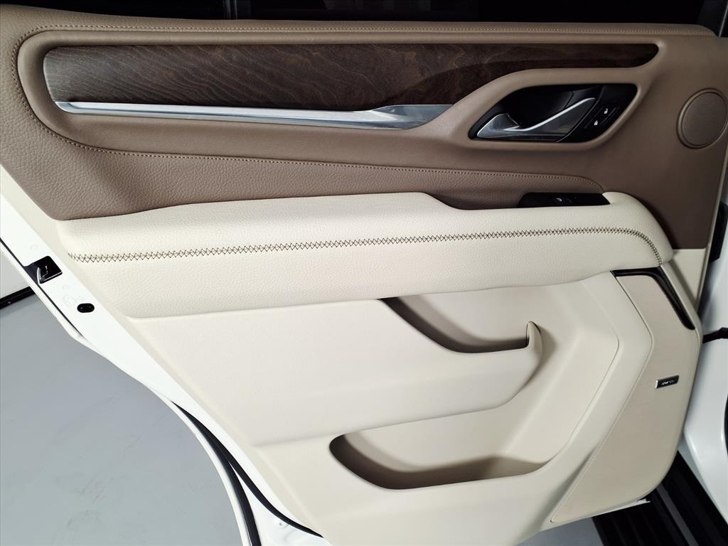 2021 GMC Yukon Denali White at Tom Peacock Cadillac