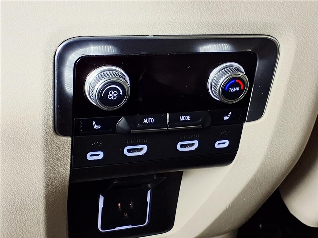 2021 GMC Yukon Denali White at Tom Peacock Cadillac