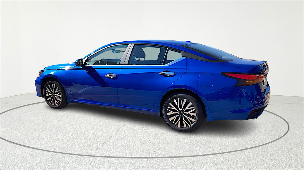 2025 Nissan Altima