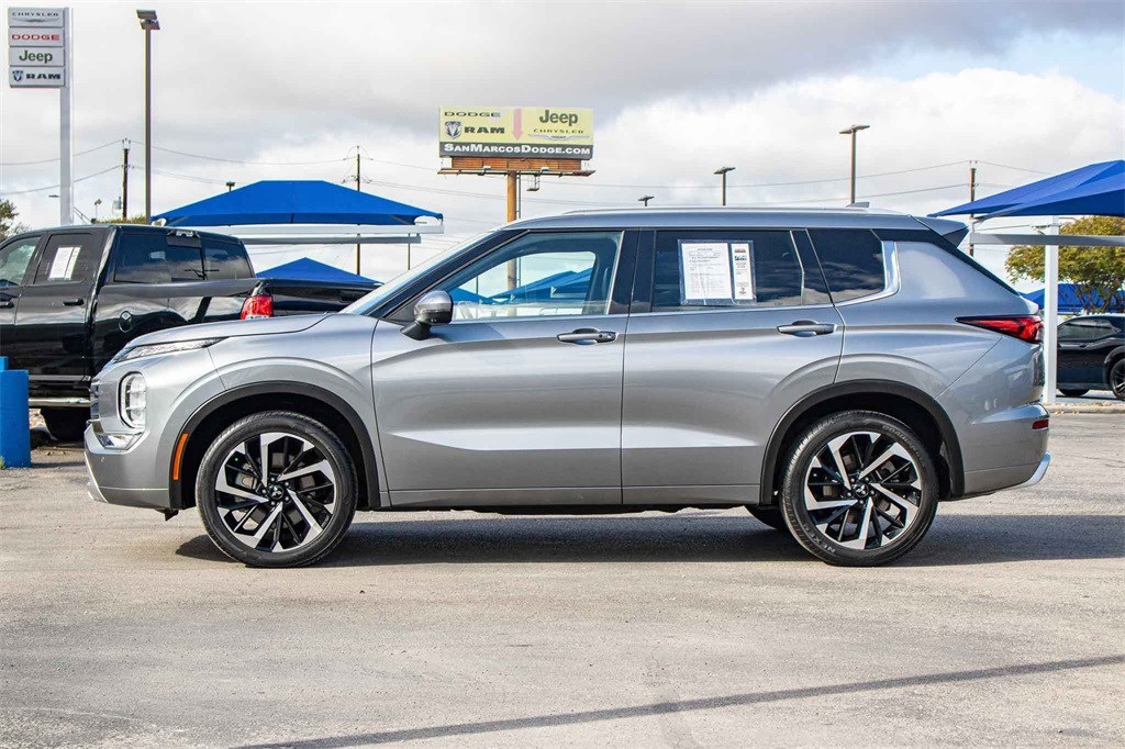 Used Car 2022 Mitsubishi Outlander  Sel For Sale Under $30,000 In San Marcos, Texas