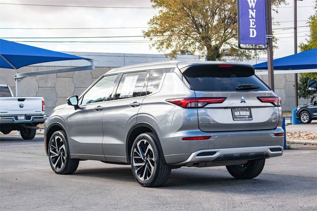 Used Car 2022 Mitsubishi Outlander  Sel For Sale Under $30,000 In San Marcos, Texas