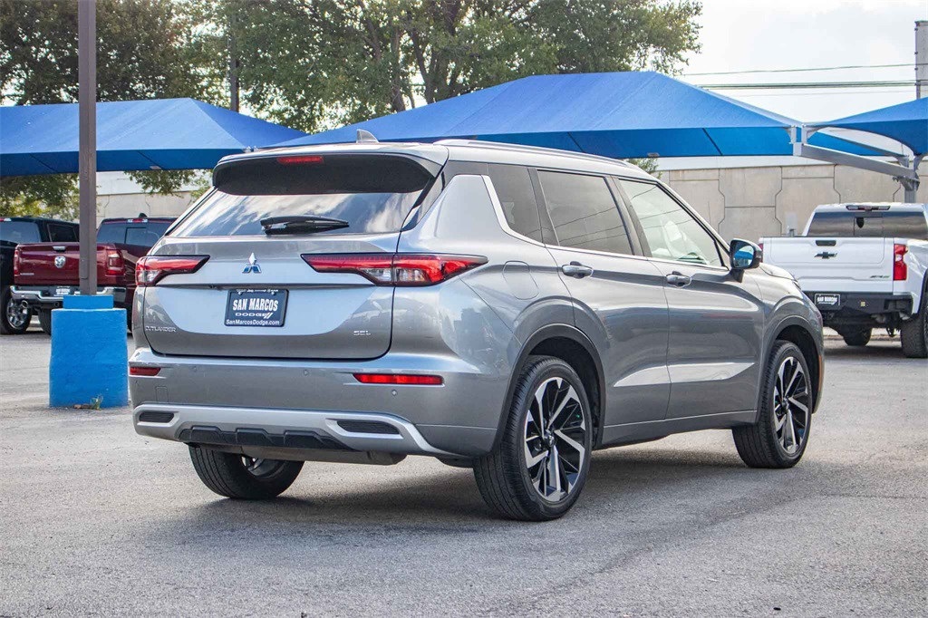 Used Car 2022 Mitsubishi Outlander  Sel For Sale Under $30,000 In San Marcos, Texas