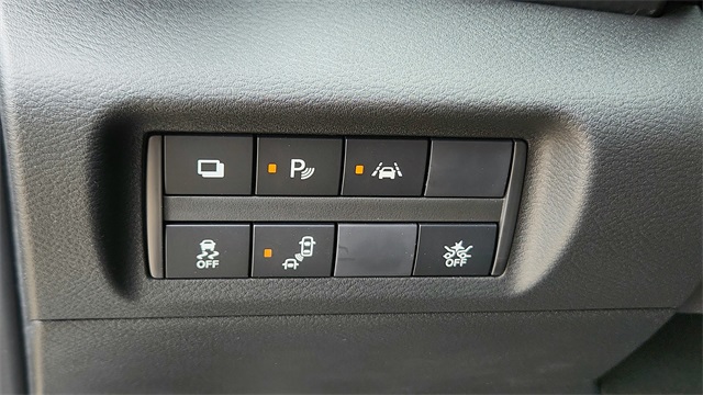 2025 Nissan Kicks Play