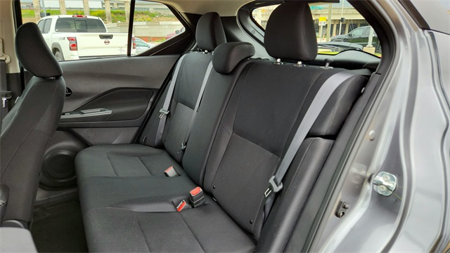 2025 Nissan Kicks Play