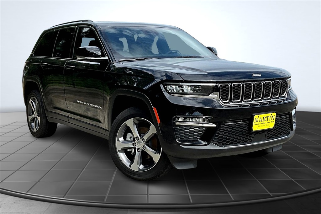 2025 Jeep Grand Cherokee Limited Black at River Oaks CDJR
